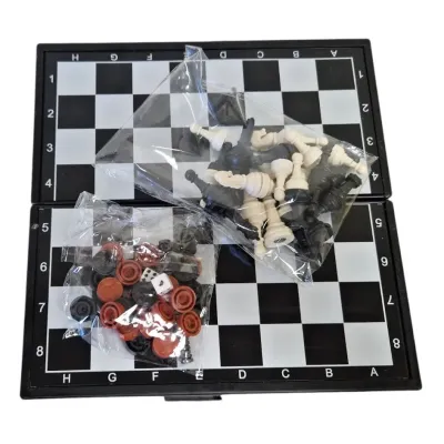 Súbor magnetických hier na cesty