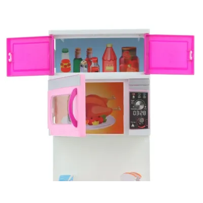 Moja moderná kuchyňa, mikrovlnka a myčka