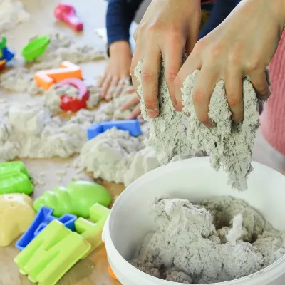 Modelovací piesok Play it CREALL 750 g zelený